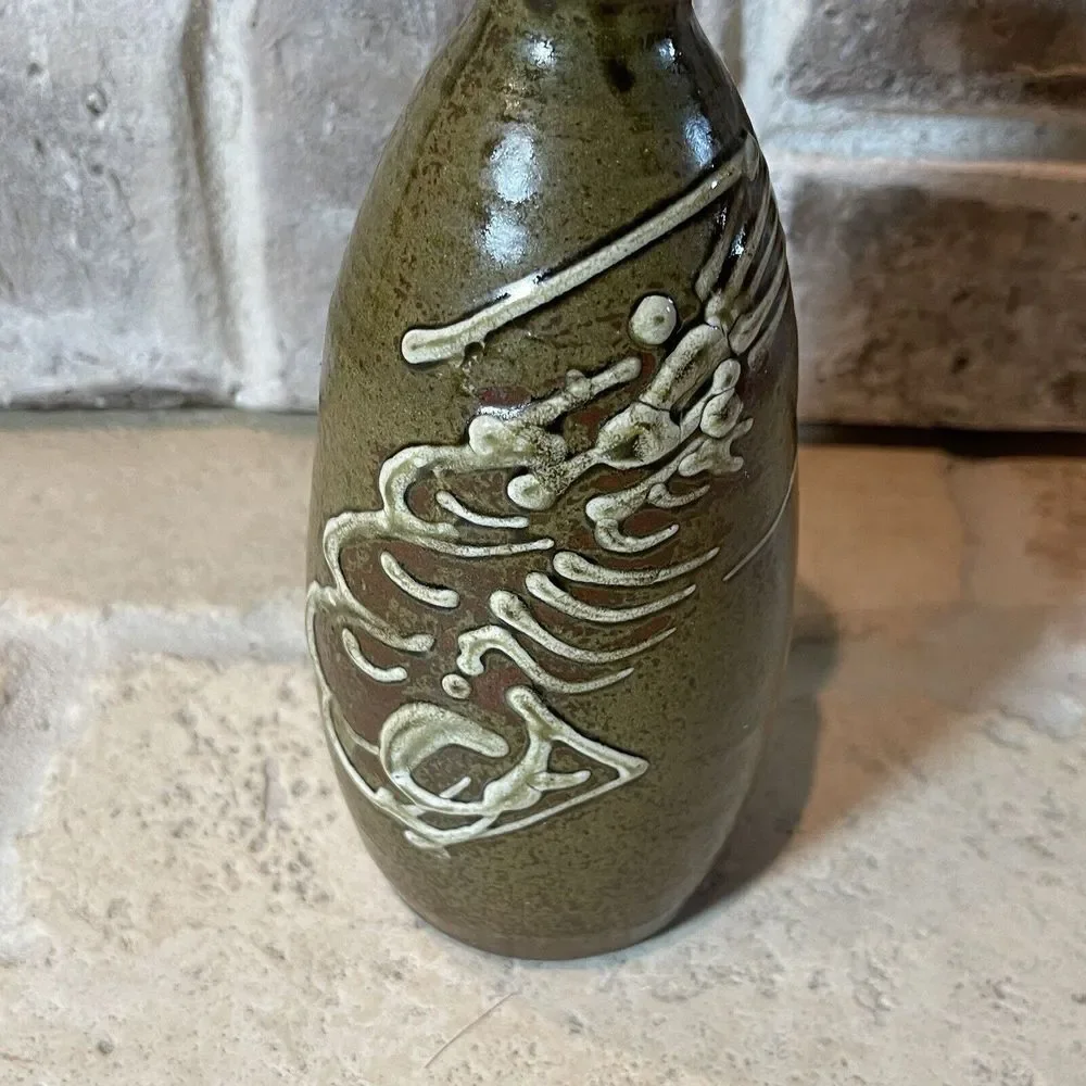Studio Art Pottery Vase 6.5‎ Inch Olive Green Fish Skeleton Fossil Signed